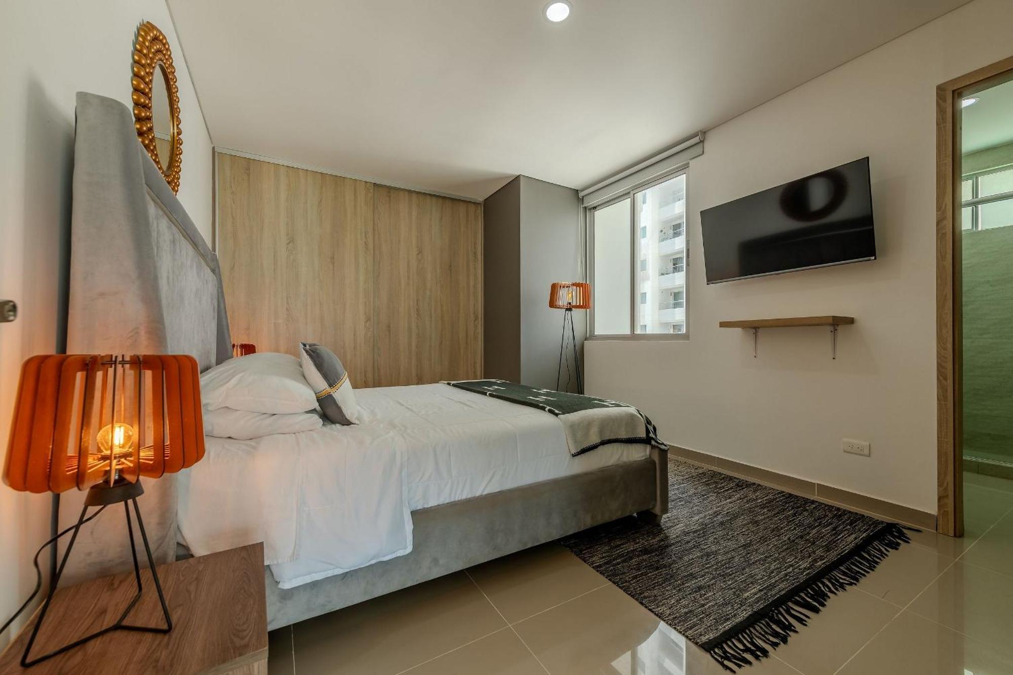 Modern 3br Duplex Apt. Great View And Location Cartagena