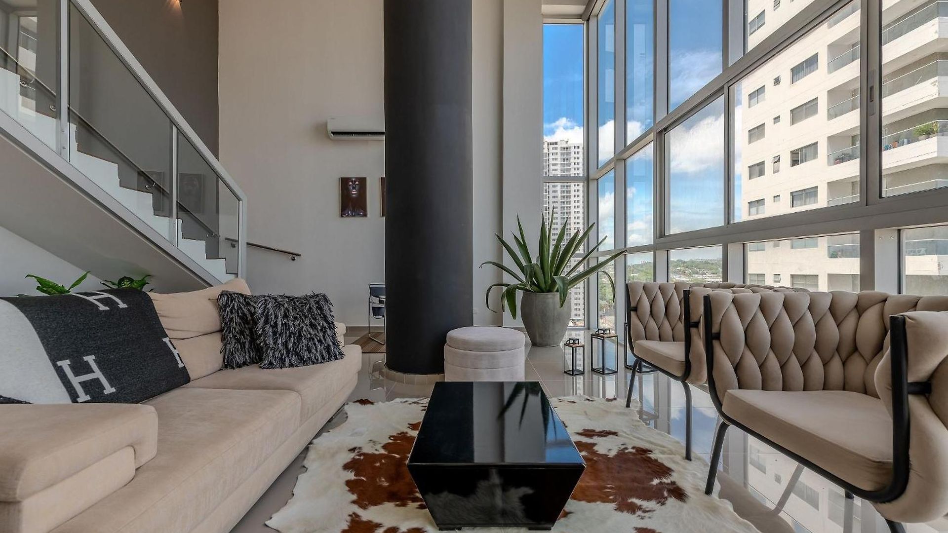 Modern 3br Duplex Apt. Great View And Location Apartment *