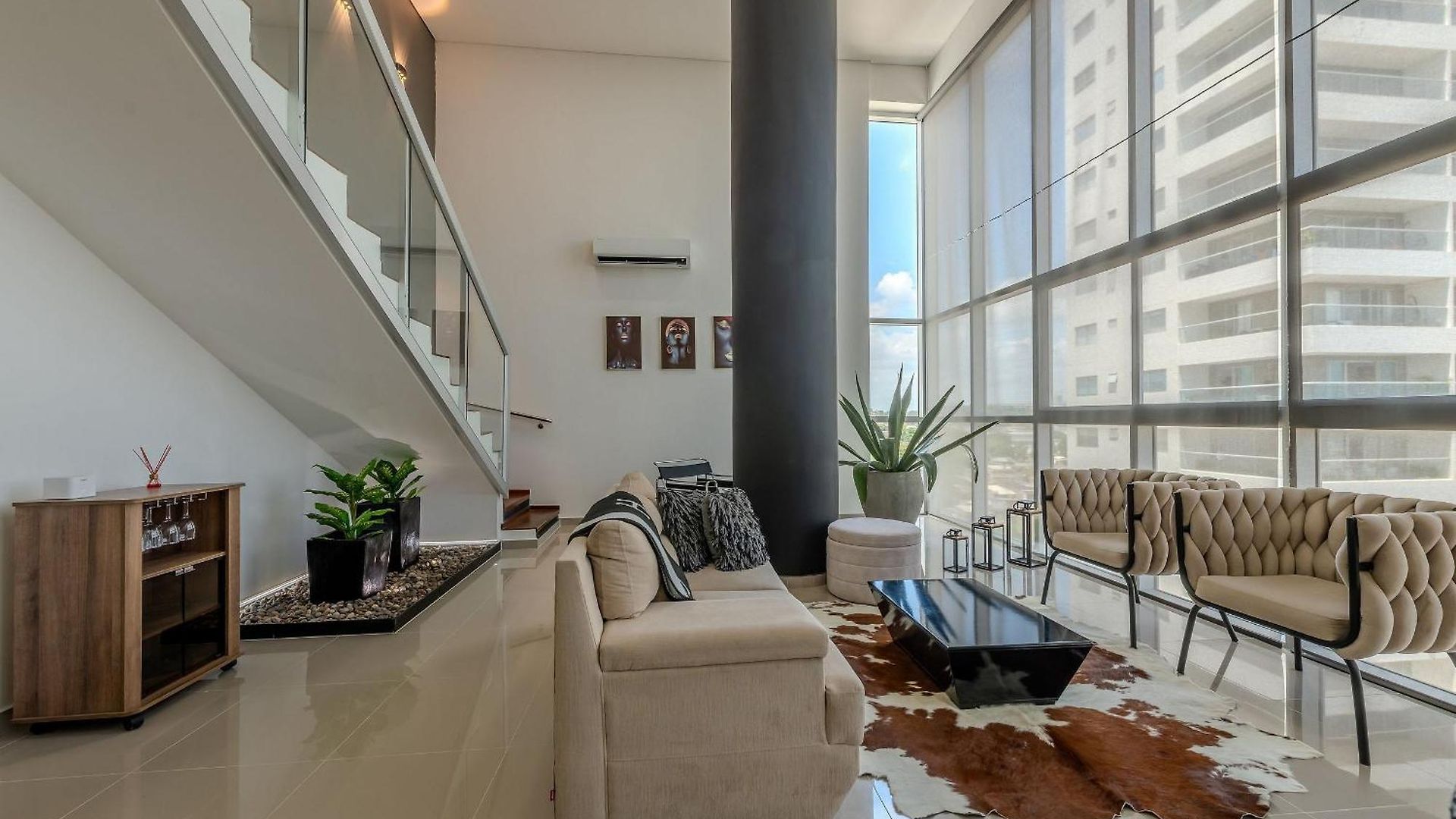Modern 3br Duplex Apt. Great View And Location Apartment *