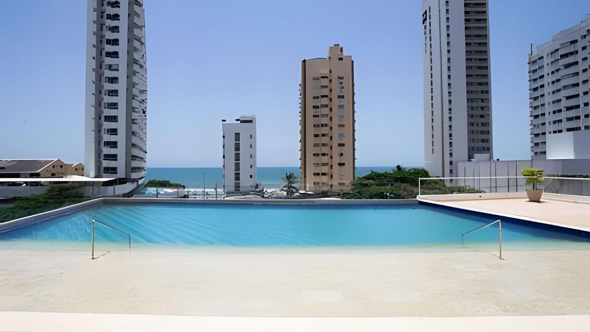 Modern 3br Duplex Apt. Great View And Location *