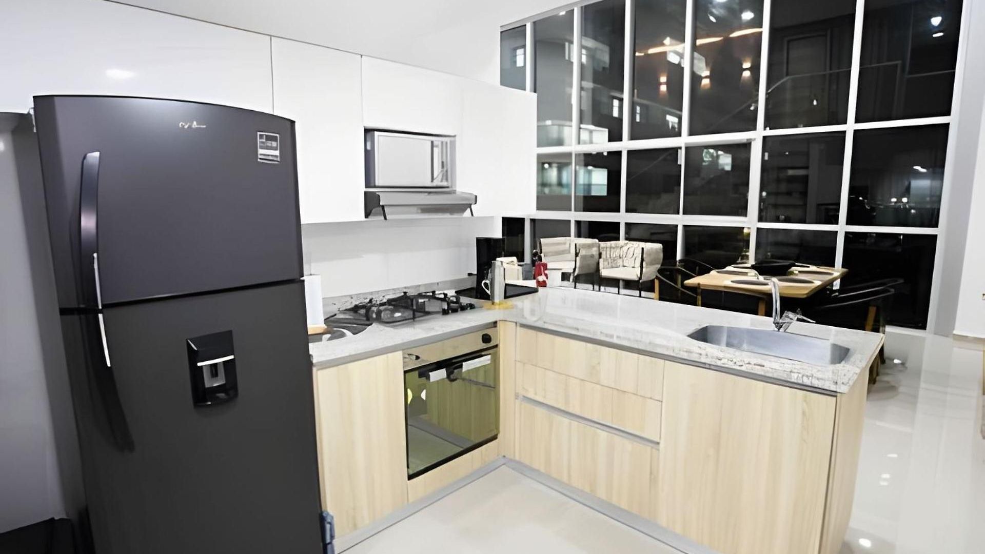 Modern 3br Duplex Apt. Great View And Location