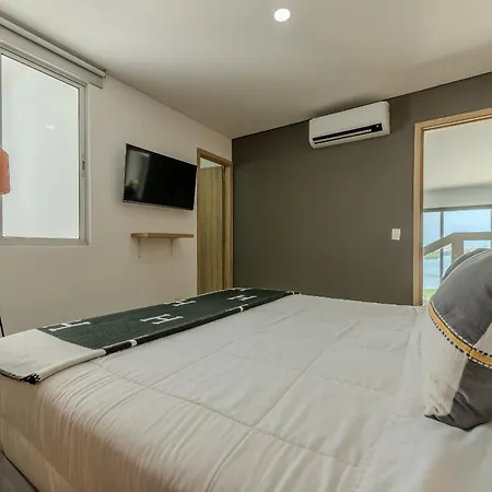 Modern 3br Duplex Apt. Great View And Location *