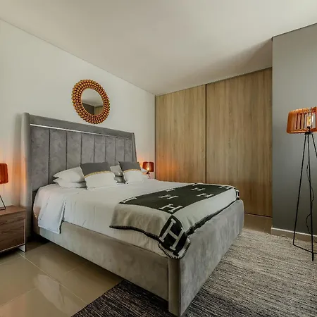 Modern 3br Duplex Apt. Great View And Location Apartment *